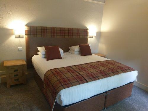 Benleva Hotel Drumnadrochit Bagian luar foto